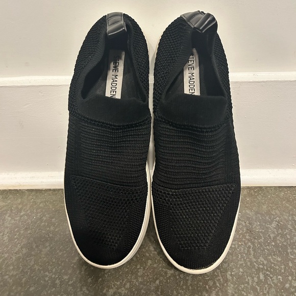 STEVE Madden Sneakers Women’s Size 7 - Picture 3 of 3
